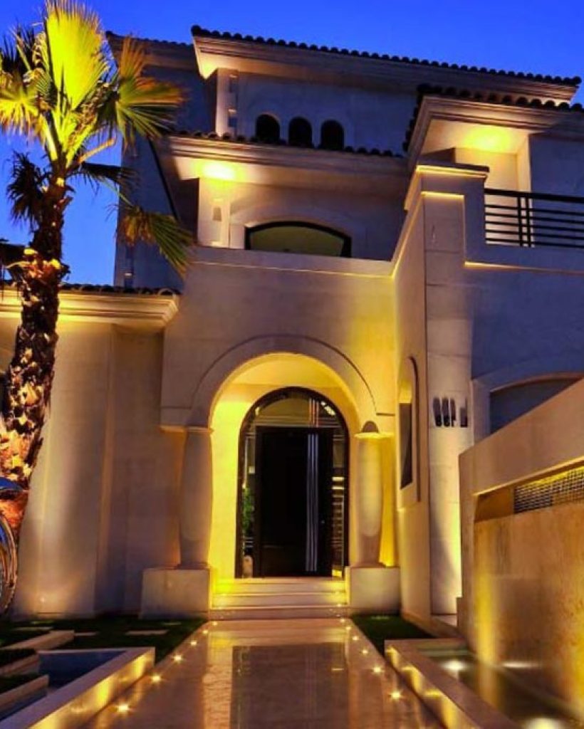 outdoor-villa-lighting-dubai-orig_orig-1-1024x680